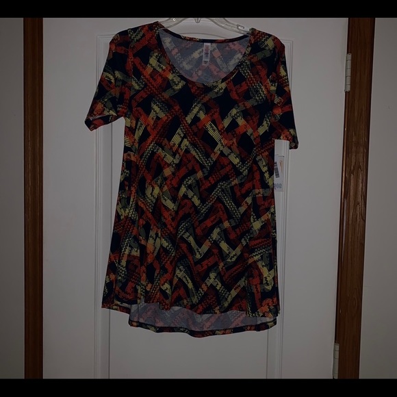NWOT LuLaRoe Women’s Perfect T Shirt - Picture 1 of 4